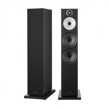 Arcam Radia SA35 Streaming Integrated Amplifier with Bowers and Wilkins 603 S3 Floorstanding Speakers Pair Black HiFi Package